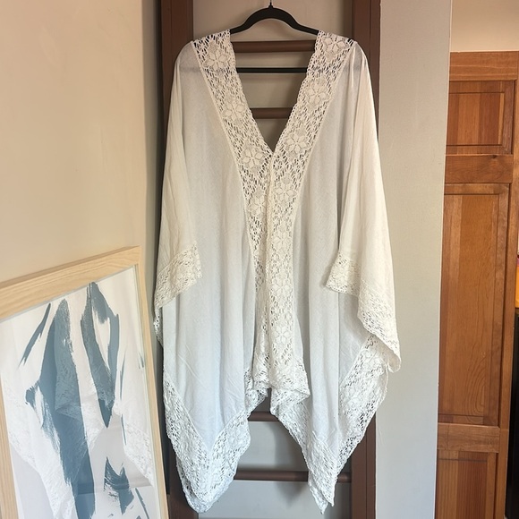 Jen’s Pirate Booty Whimsical Kaftan - Picture 2 of 5